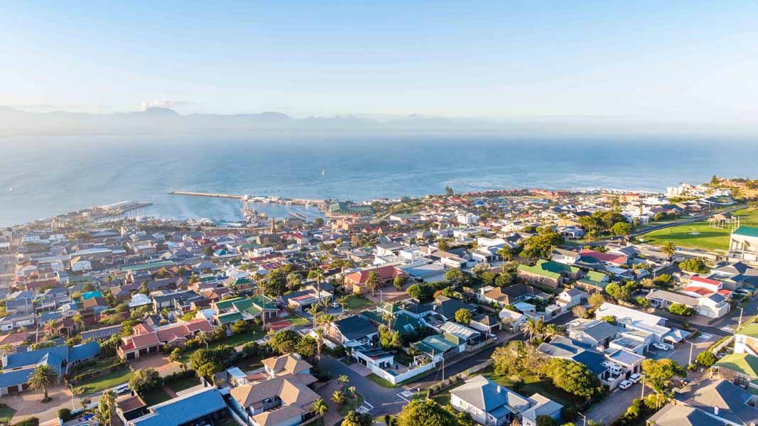 Sunrise over Mossel Bay and the Indian Ocean from Linkside